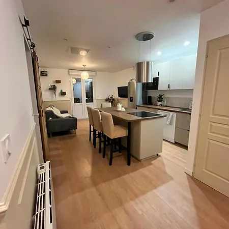 2 - Grande Terrasse 33 M2 Plein Sud- Jacuzzi - Parking Gratuit